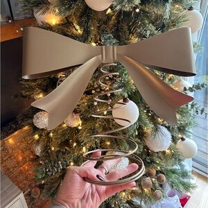 Papyrus Gold Bow Tree Topper